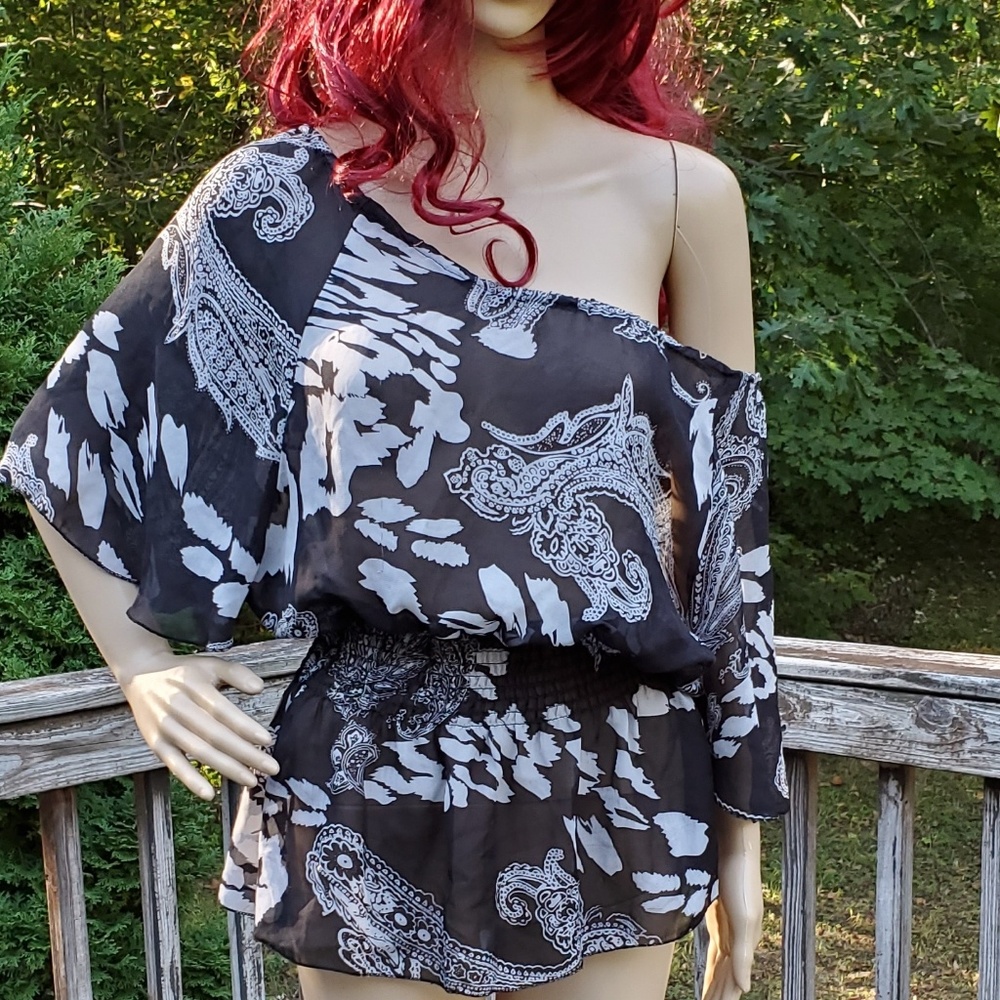 Drama Gold Sheer Top Black & White Print Size L